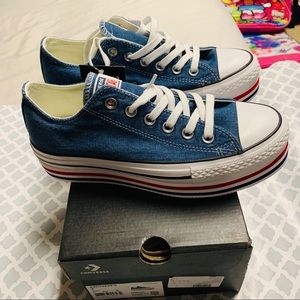 Converse Platform size 7 women